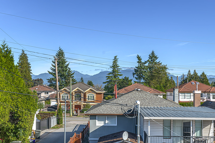 Building contractors in Burnaby